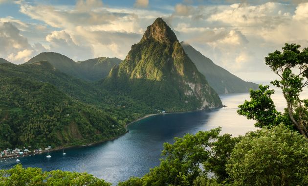 pitons st lucia