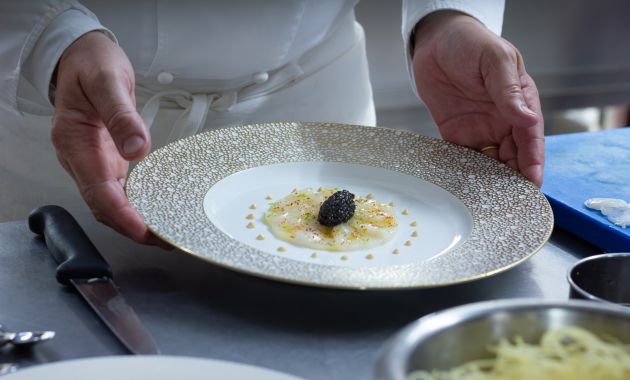sea scallops carpaccio and oscietra caviar